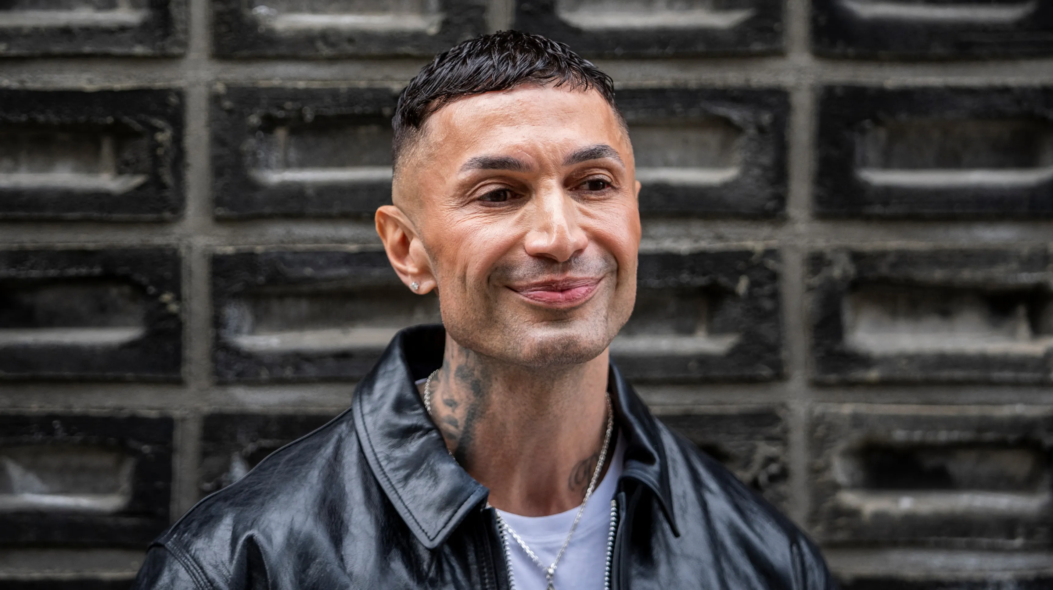 Sangeren Burhan G har ikke altid haft det nemt med kærligheden.