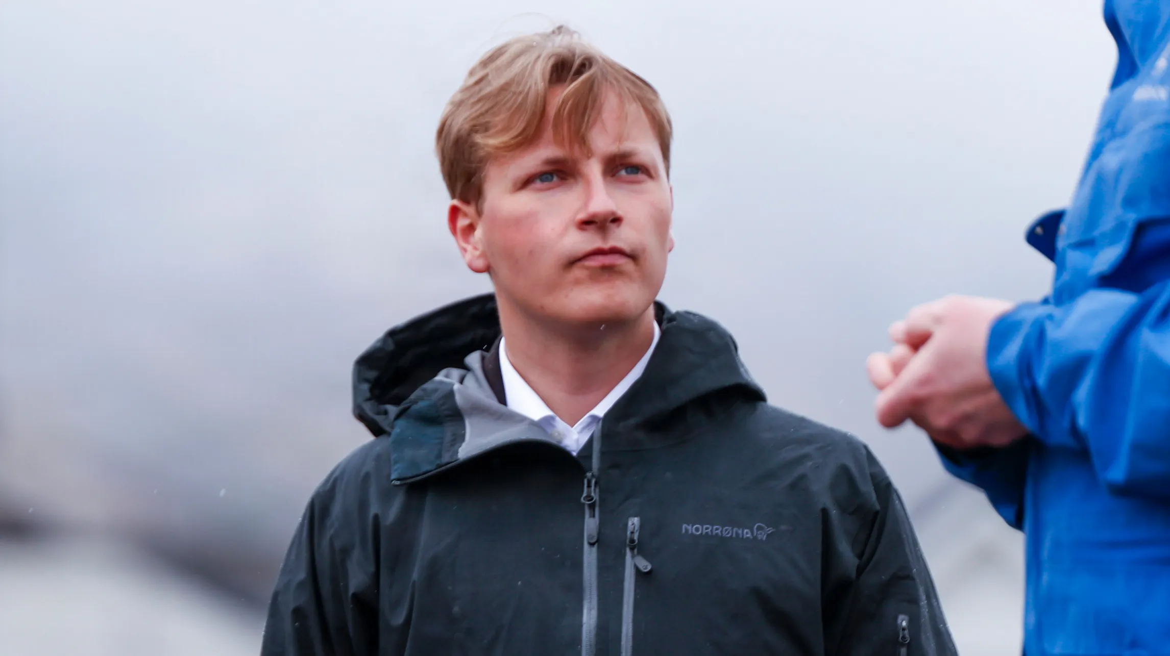 Prins Sverre Magnus var lørdag på arbejde med sin far kronprins Haakon, da de sammen besøgte Sagastad Viking Center i Vestnorge. Om et par uger er han på egen hånd.