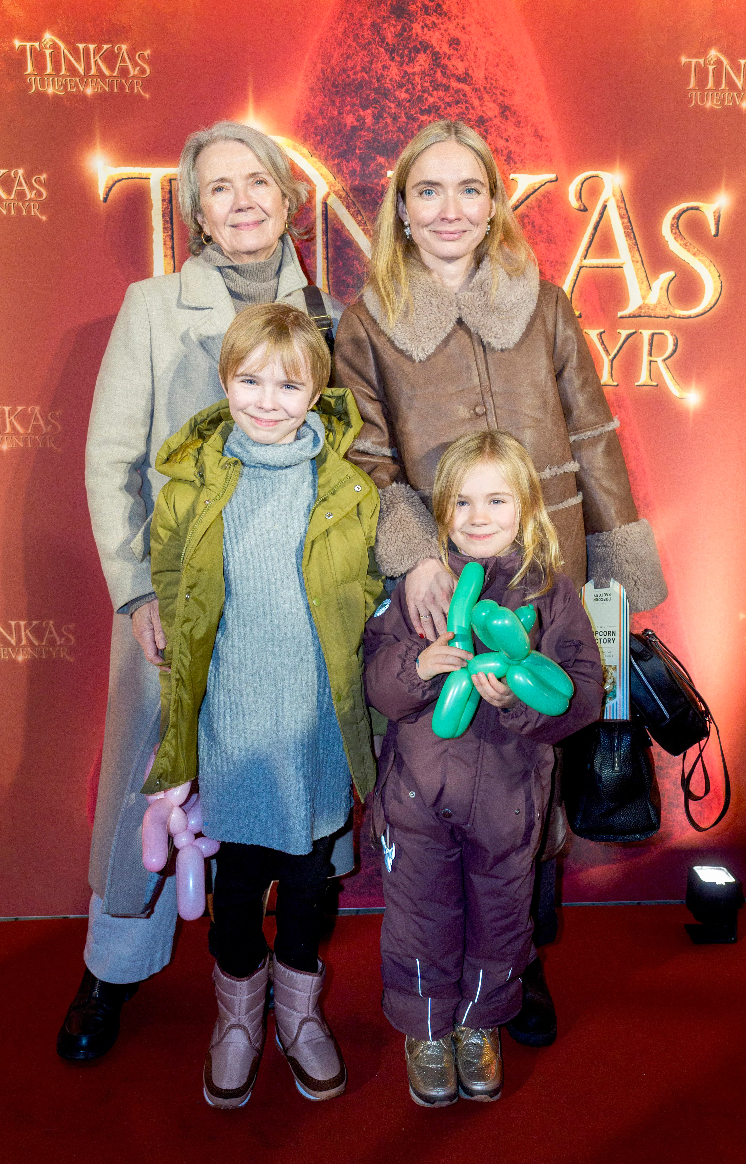 https://imgix.billedbladet.dk/2026-05-04/20241121-Tinka-Musical-Premiere-Tivoli-105_2SL3473.jpg