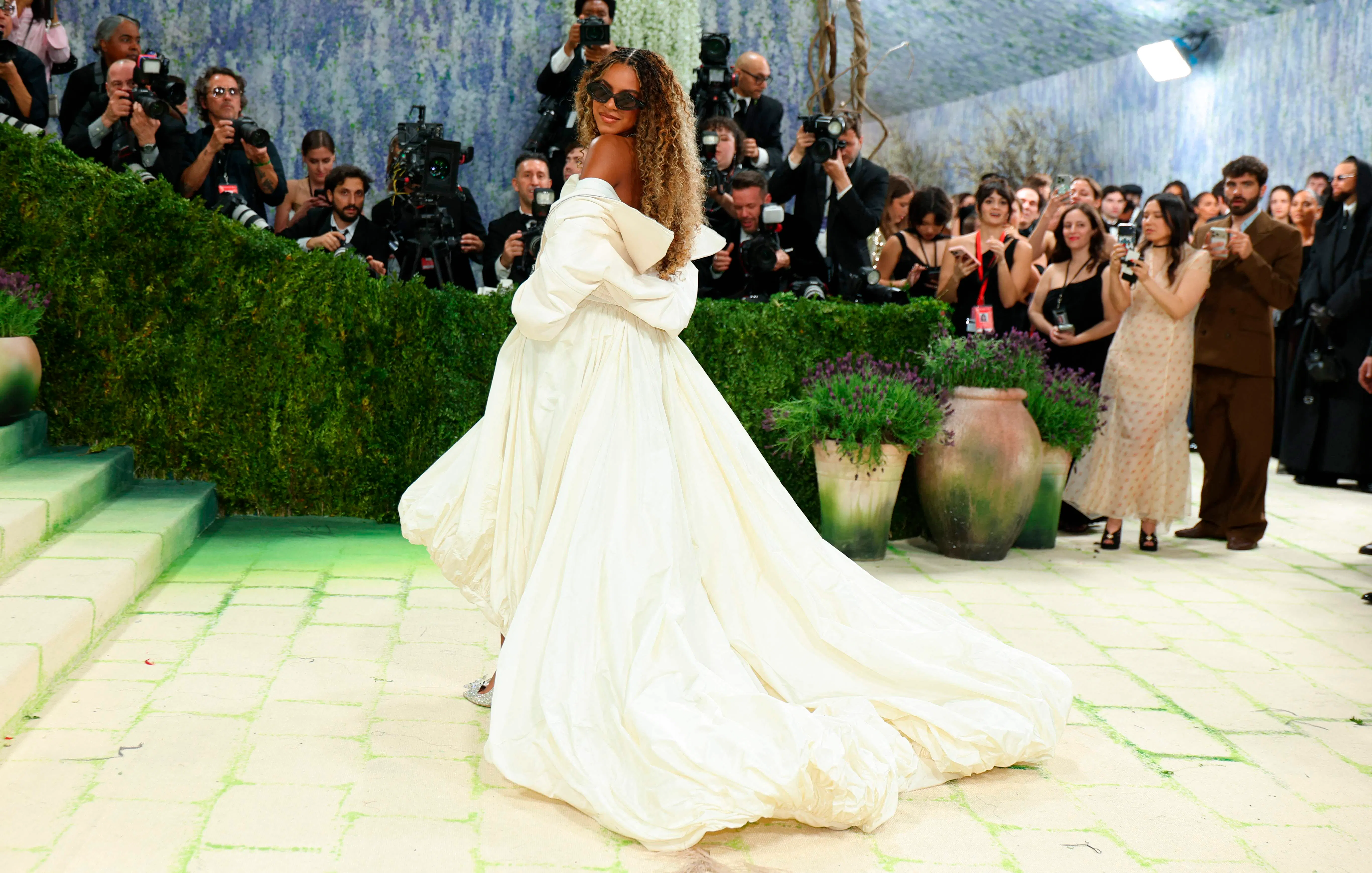 14-årige Blue Ivy så helt hjemmevant ud til Met Gala, selv om kendisdatteren havde debut.