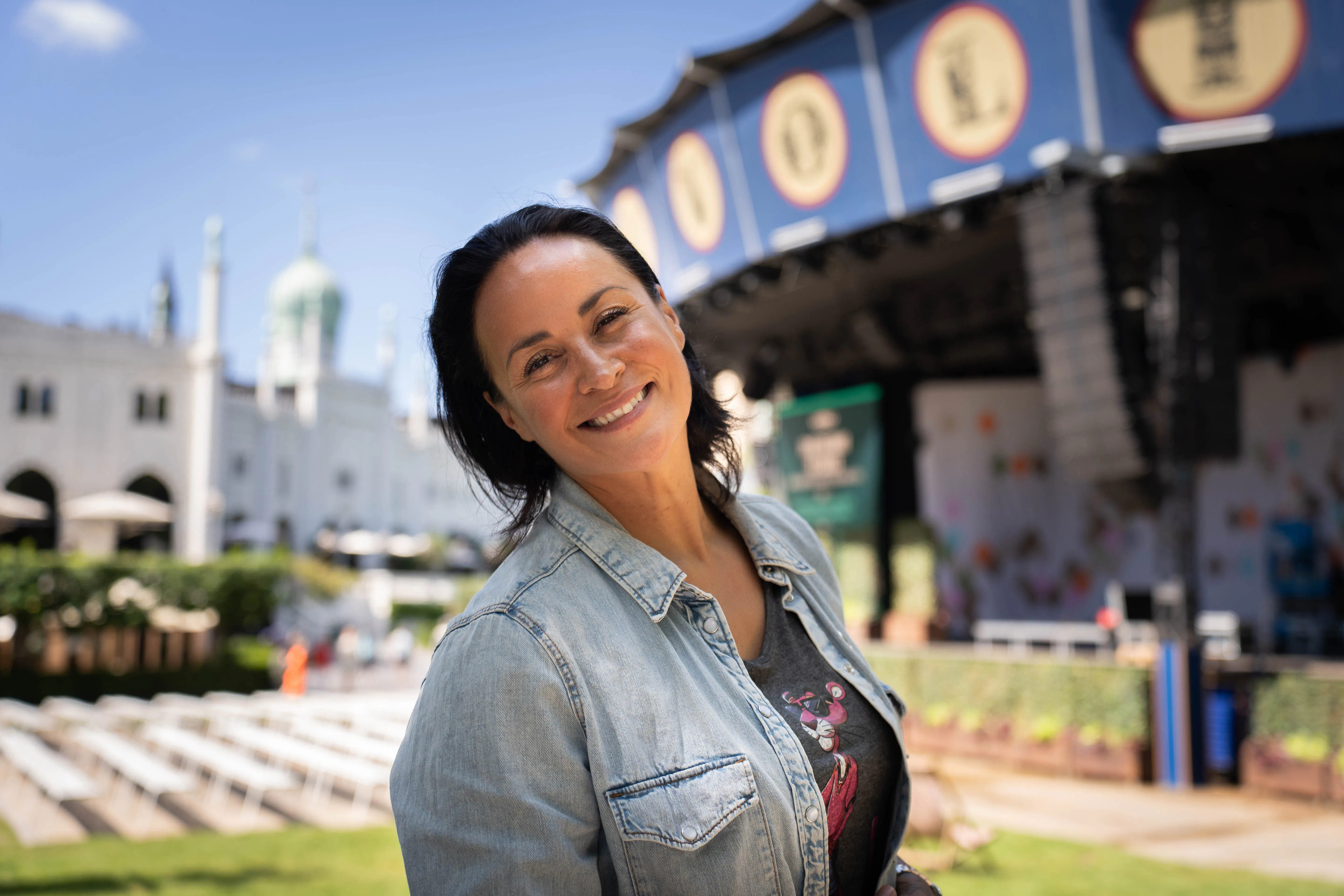 https://imgix.billedbladet.dk/2026-05-18/Julie-Berthelsen_Tivoli_Michelle-Berg.jpg