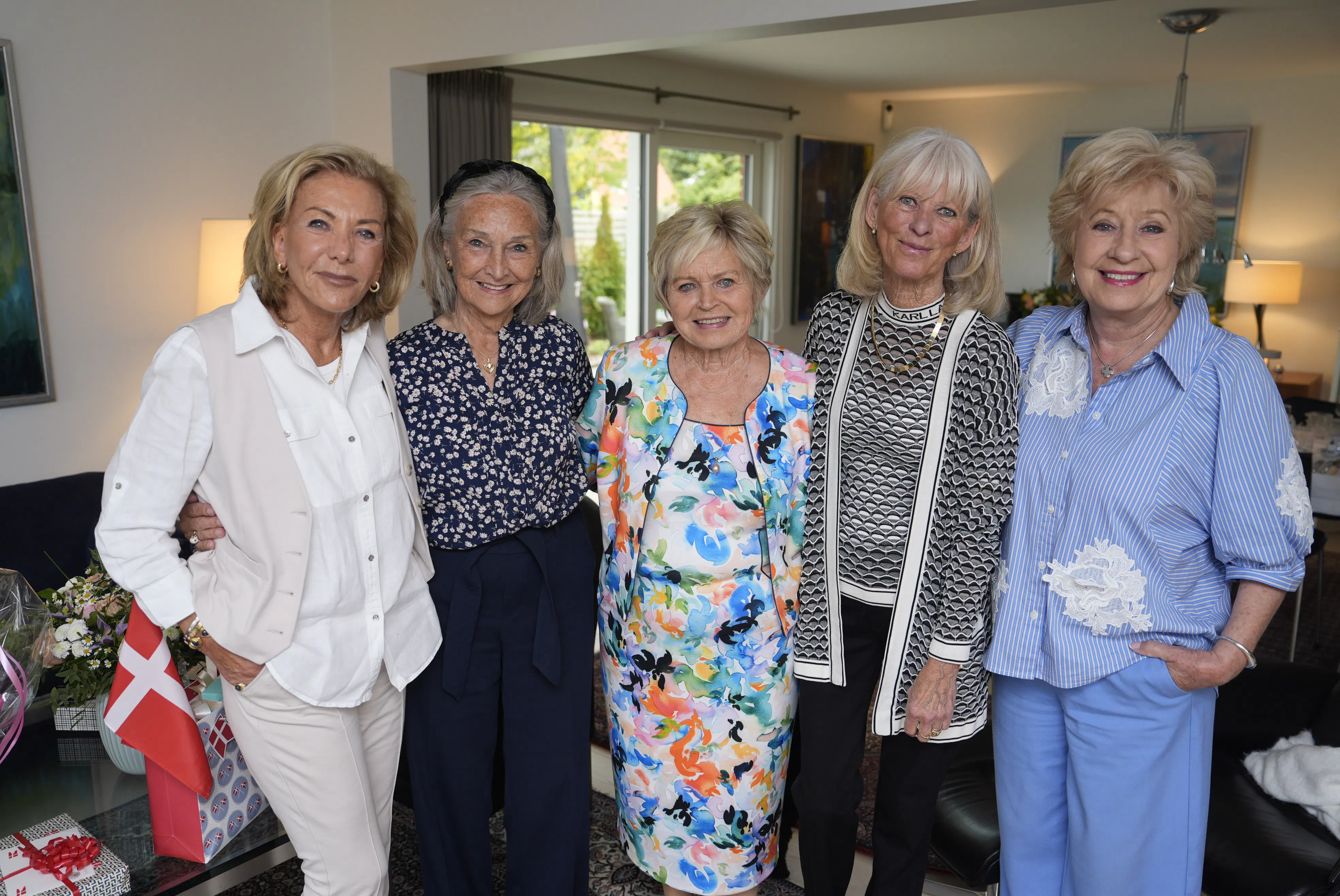 Dorthe Kollo, Rudi Nielsen, Hilda Heick, Gertrud Campeotto og Birthe Kjær.