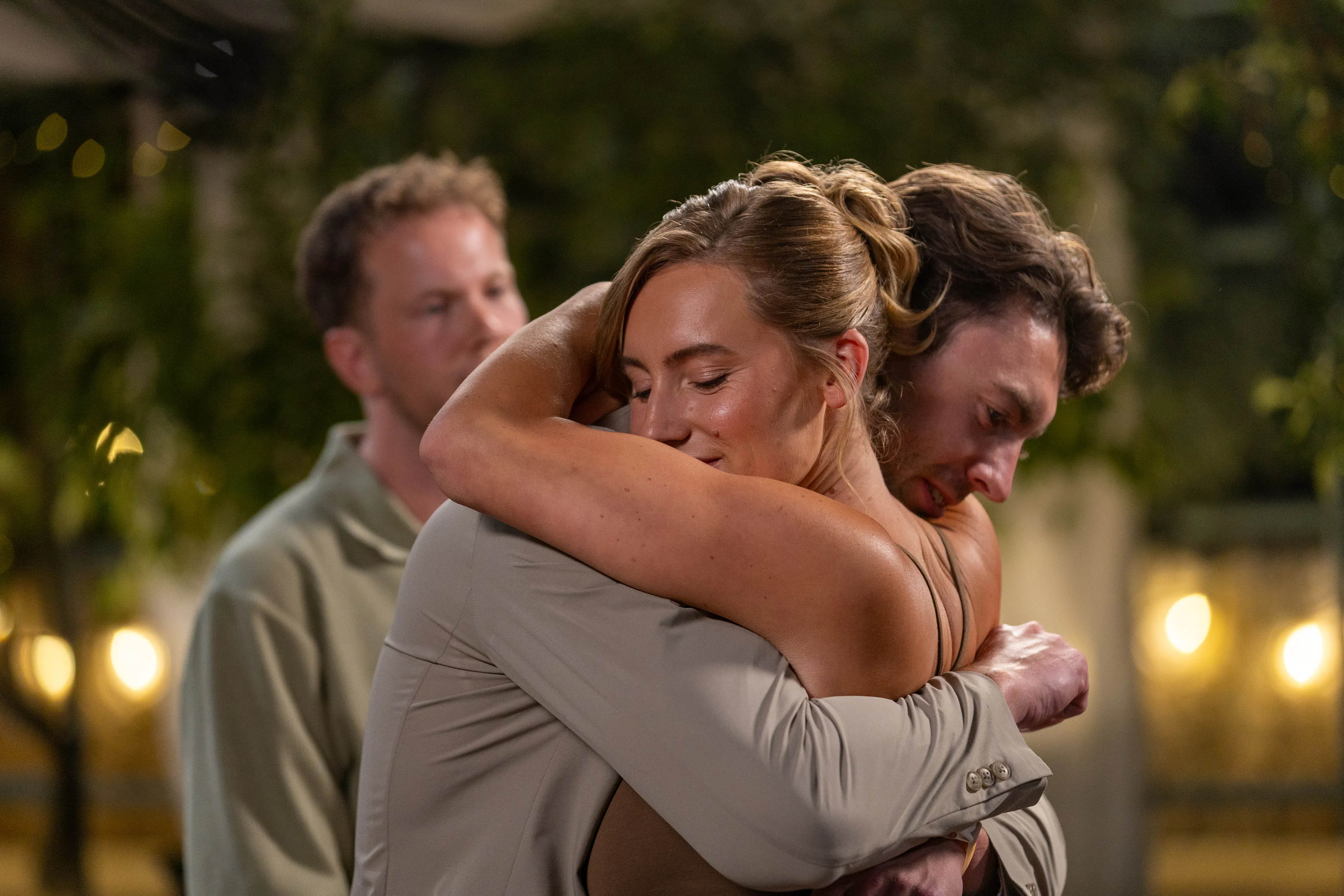 Oliver gav Sofie flere store krammere, efter han var blevet fravalgt.