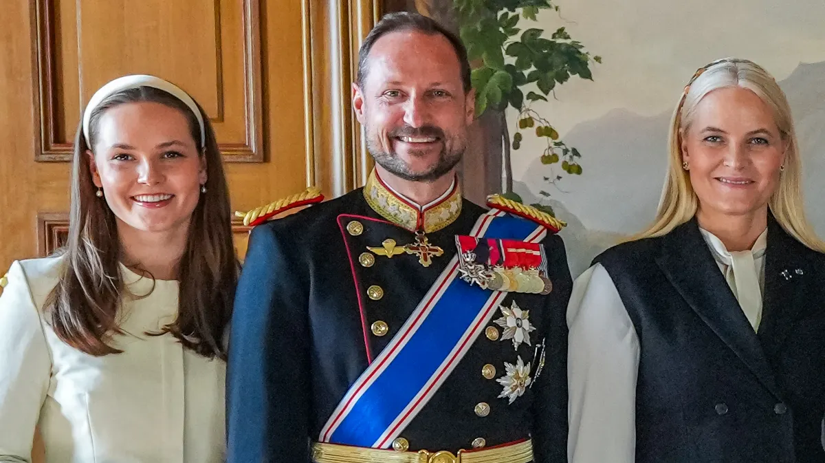 Prinsesse Ingrid Alexandra, kronprins Haakon og kronprinsesse Mette-Marit.
