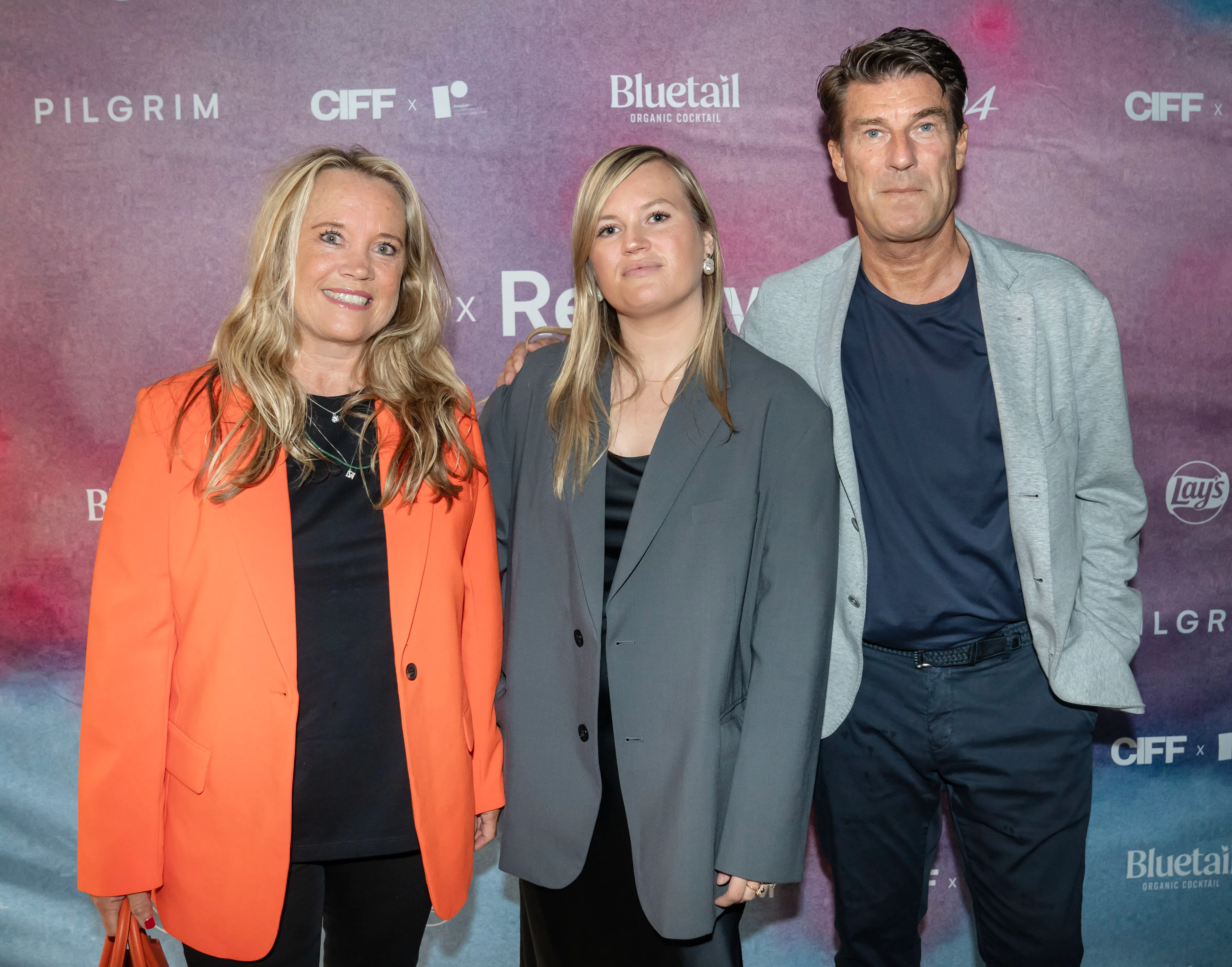 Rebecca Laudrup mellem sine forældre Siw og Michael Laudrup. 