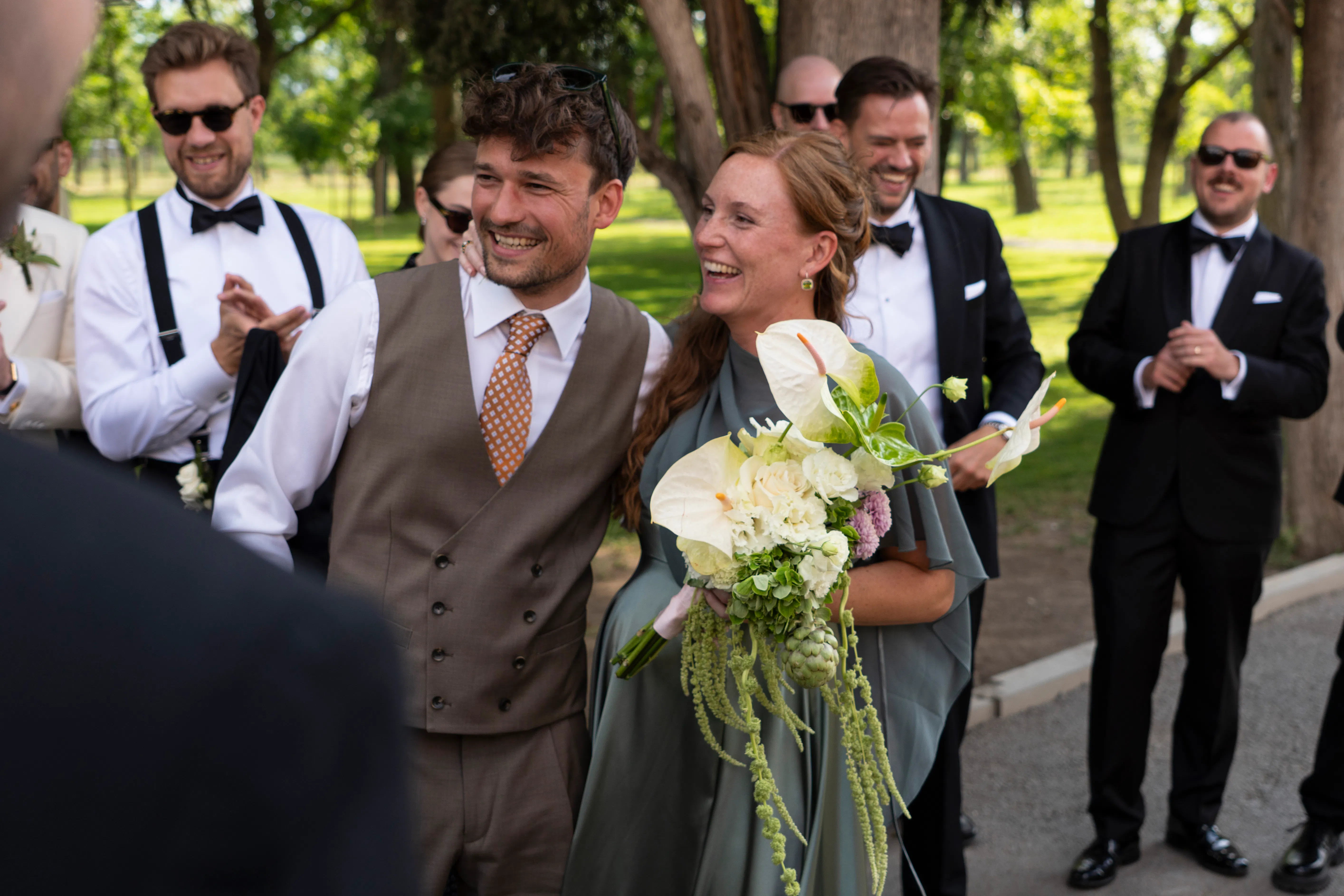 Emily struttede, da hun for et par uger siden var med til sin brors bryllup.