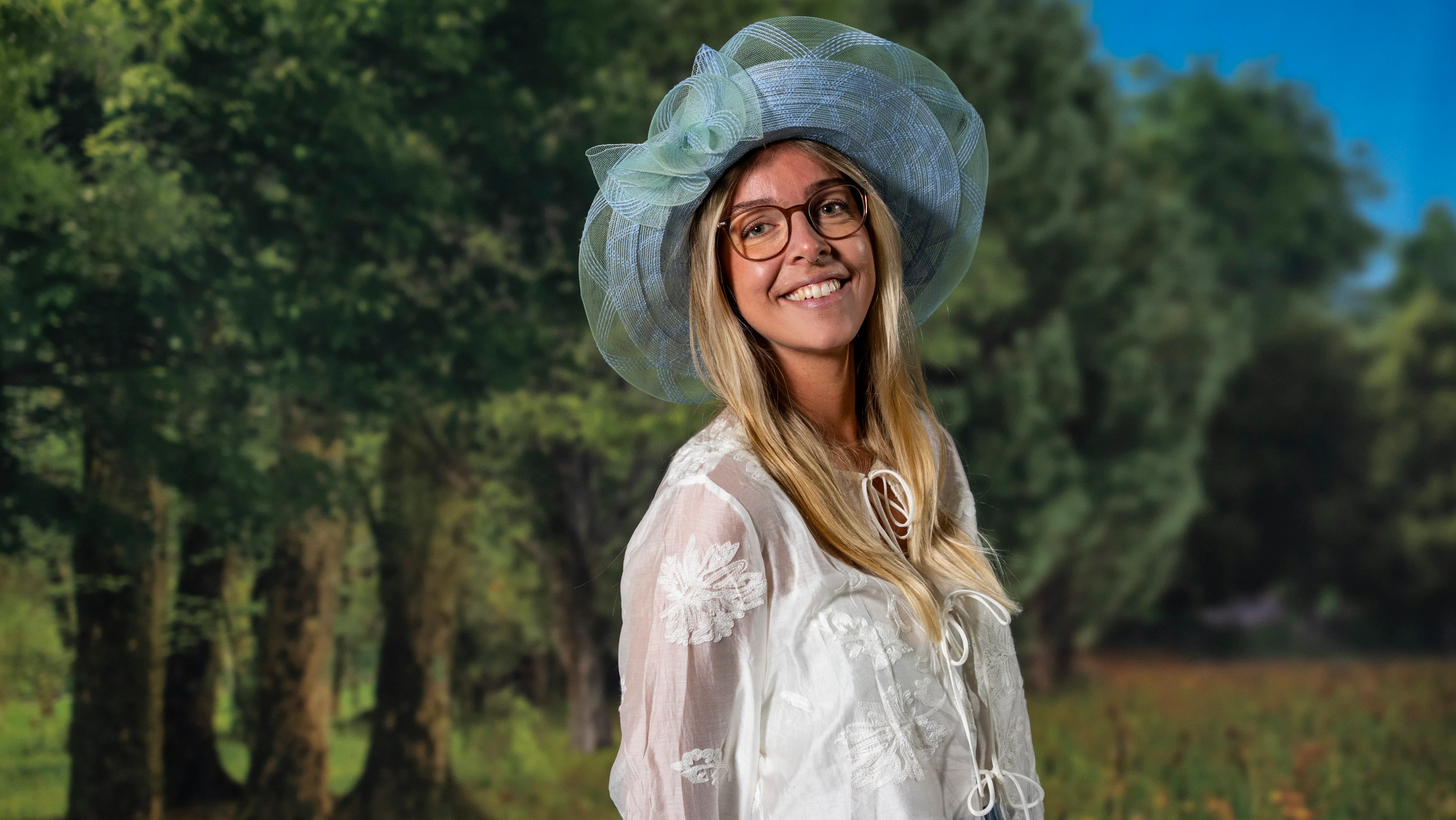 Clara Schøn er aktuel i "24 stjernes juliekalender." 