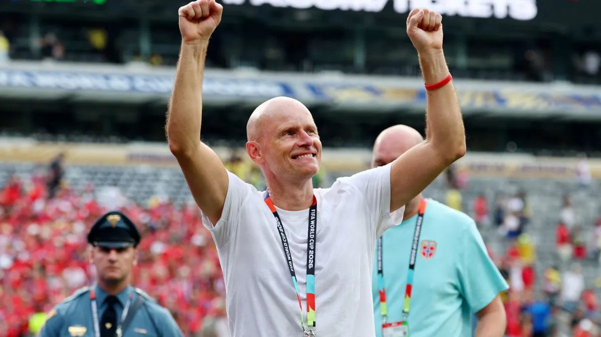 Ståle Solbakken và gia đình ông có mối quan hệ chặt chẽ với Đan Mạch.