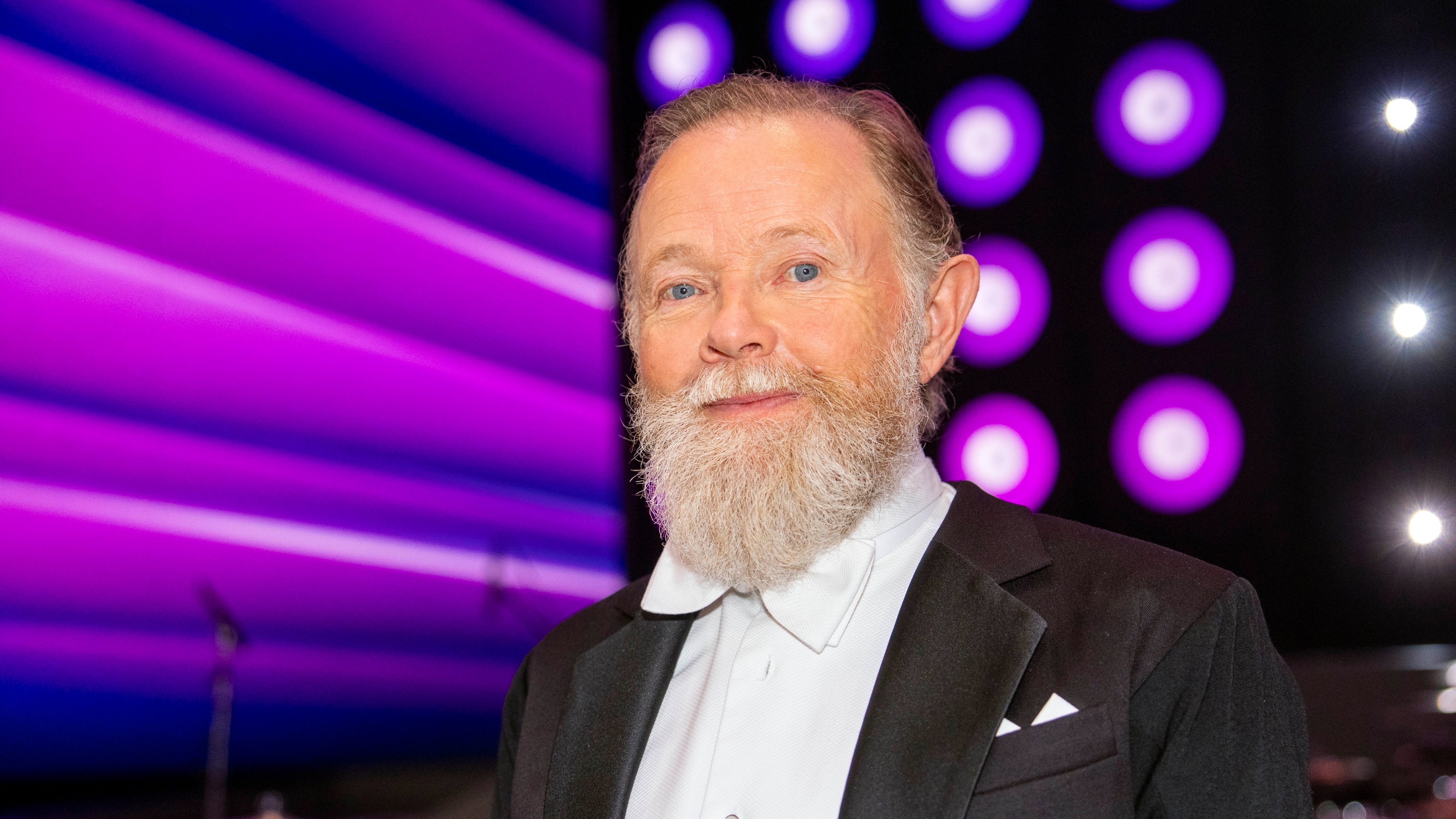 Deler lykkelig nyhed: Jesper Asholt er blevet gift | BILLED-BLADET