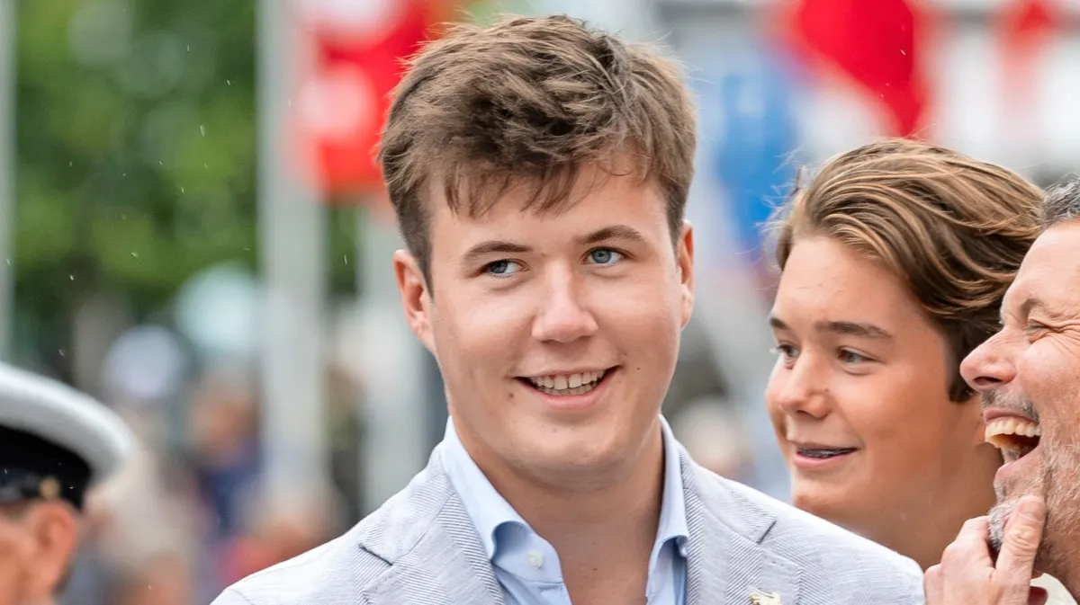 Mødtes til koncerten: Kronprins Christian krammede kendisdatter | BILLED-BLADET