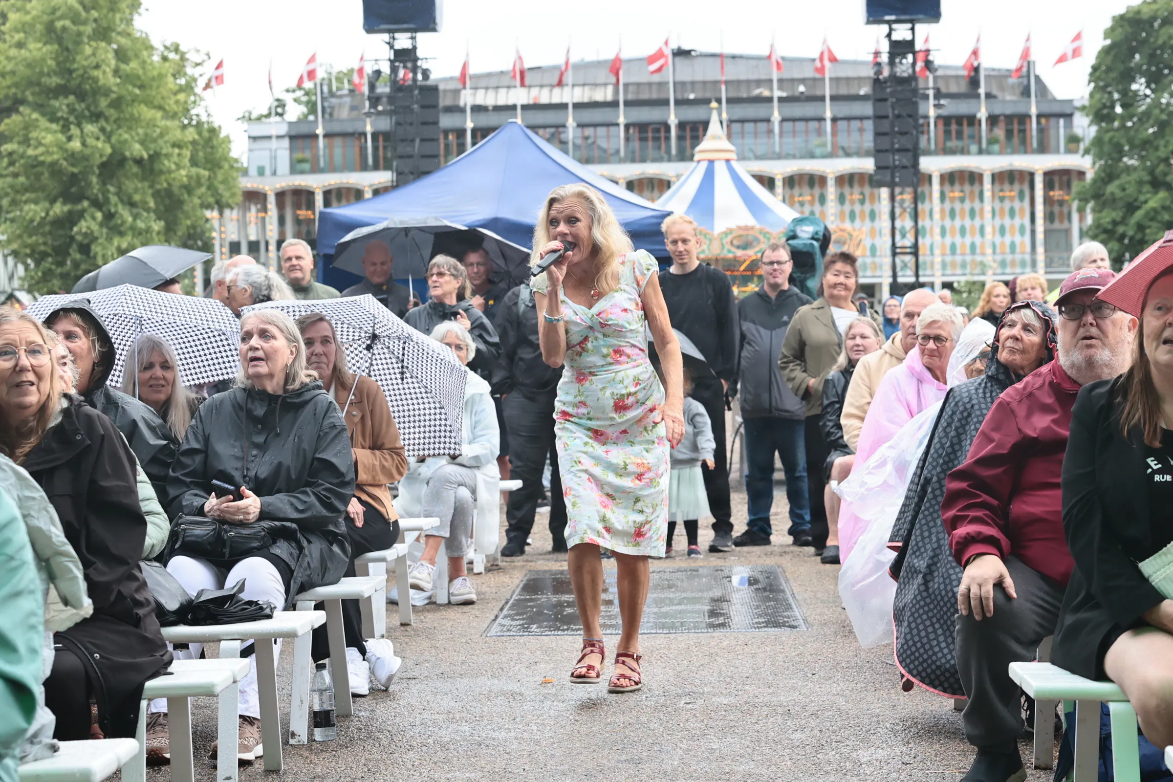 Pernille Højmark ved koncert i Tivoli. 