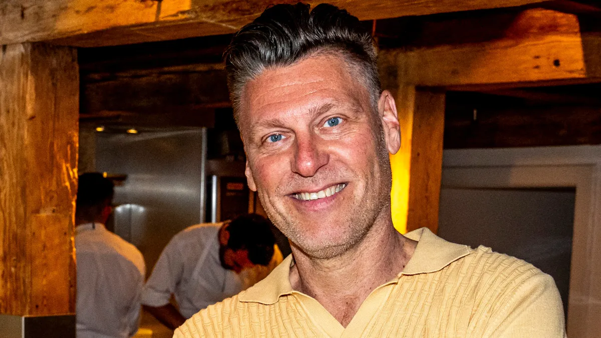 Hun sagde ja: Timm Vladimir har friet til Annemette med smuk ring | BILLED-BLADET