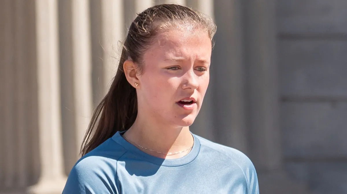 Prinsesse Isabellas fysiske form bliver testet på kasernen