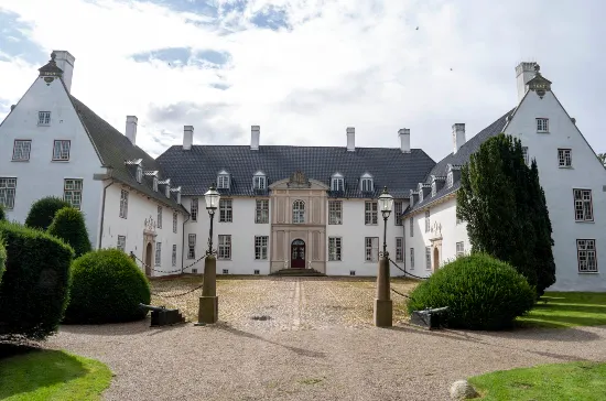 Schackenborg Slot er en ren perle, som de lokale er stolte af.