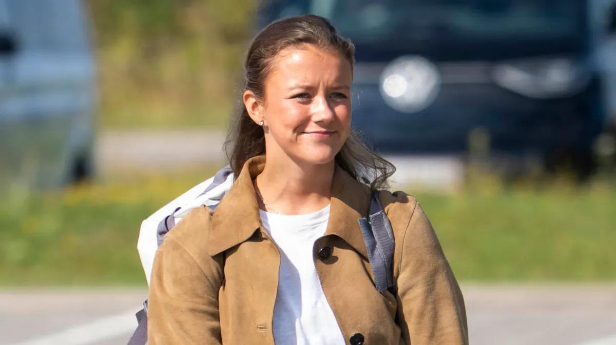 Der bliver holdt godt øje med prinsesse Isabella og hendes nye kammerater på kasernen i Slagelse.