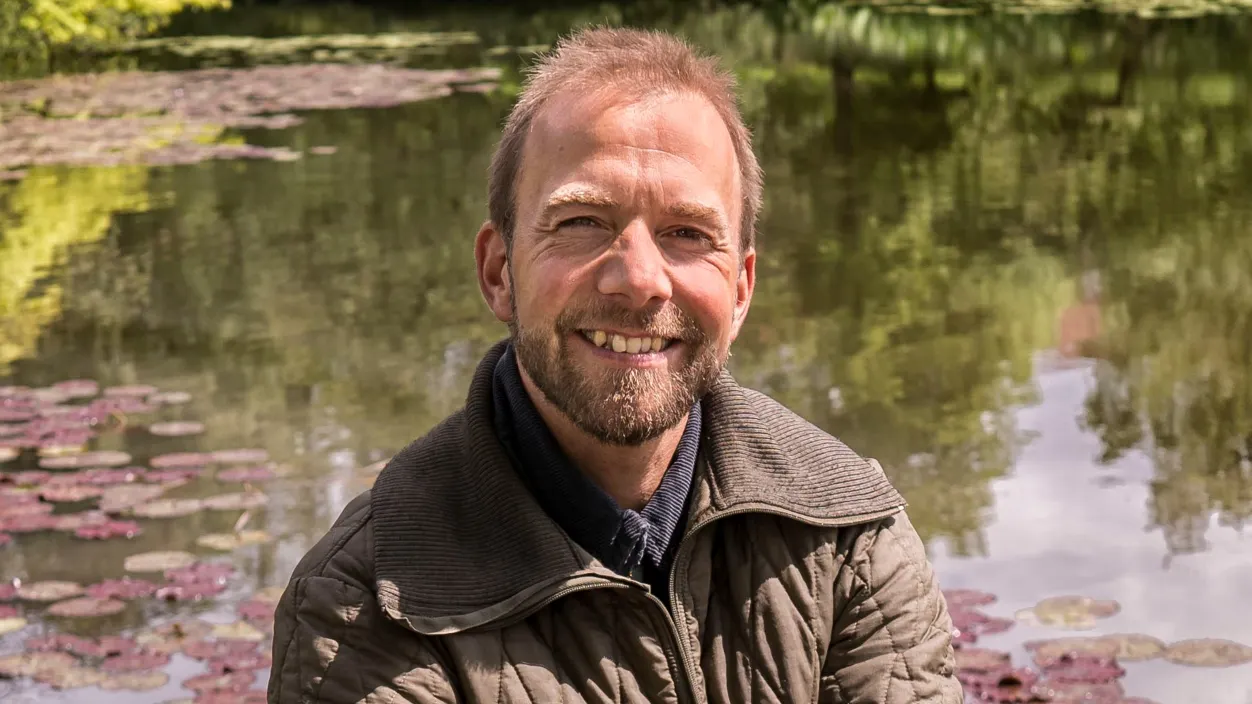 Søren Vester har givet sin hustru et løfte: Men det var ikke helt, hvad hun  havde drømt om | BILLED-BLADET