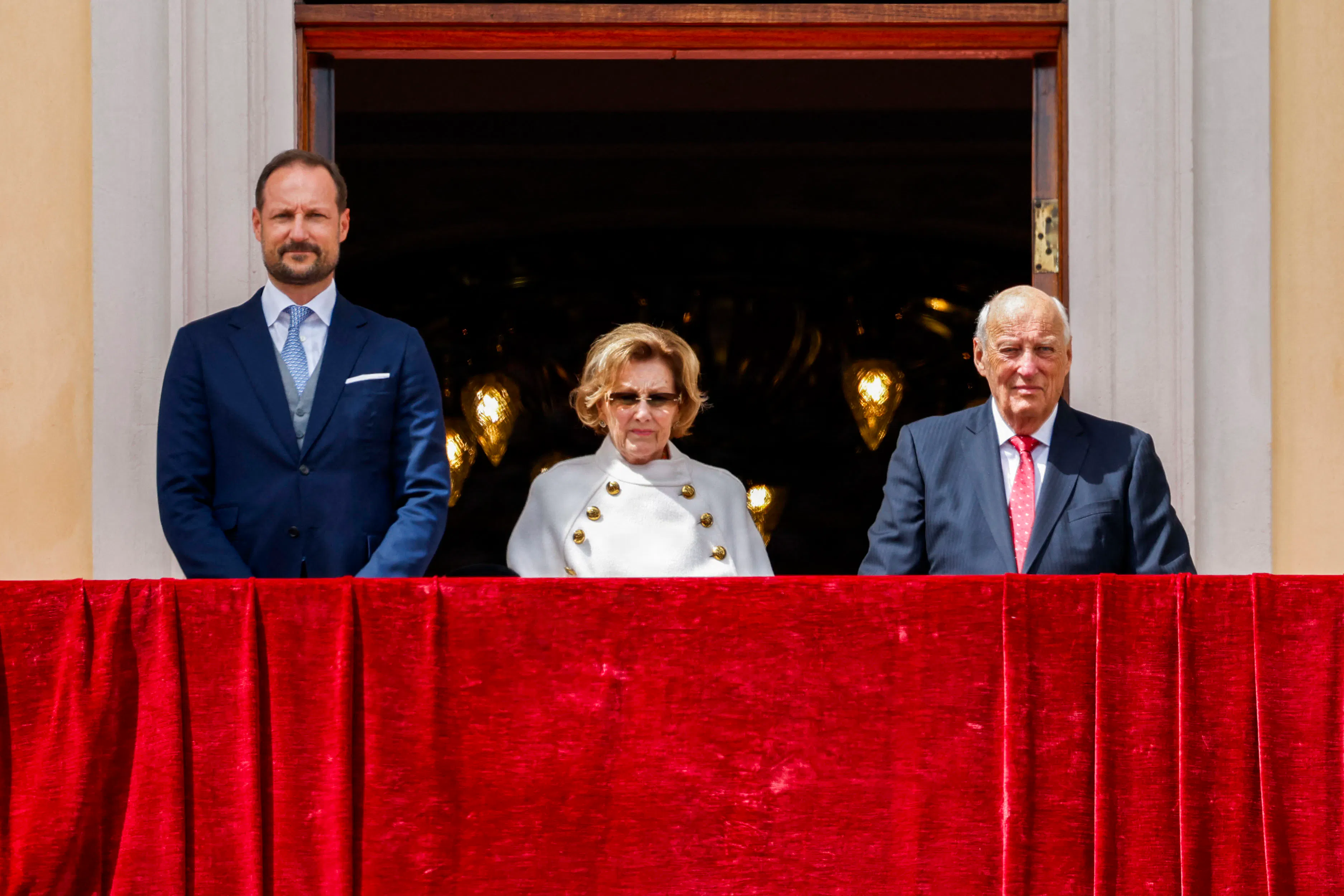 Kronprins Haakon træder til under fars indlæggelse: Hun er ved hans side | BILLED-BLADET