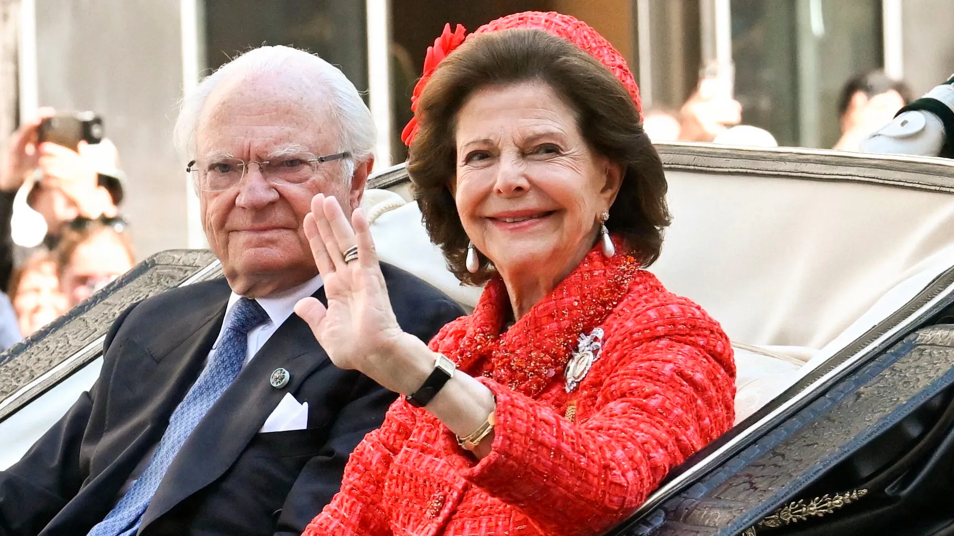 82-årige Silvia er i dag dronning i Sverige, men som ung så hendes liv helt anderledes ud. 