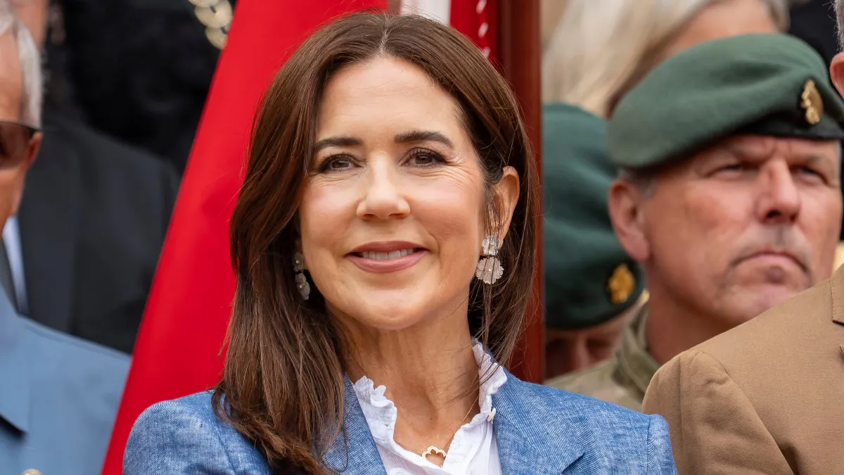 Dronning Mary i Gråsten først på sommeren.