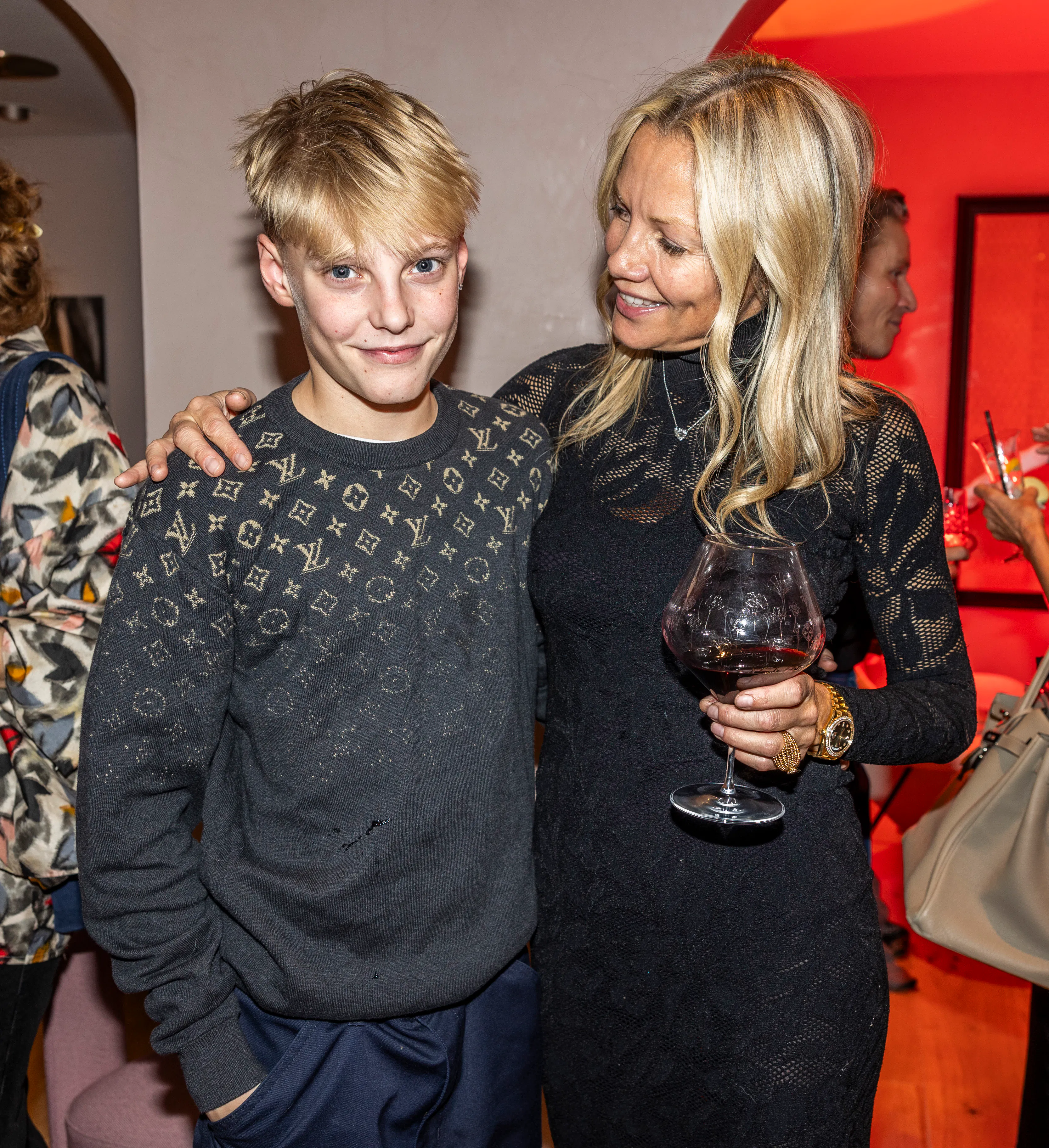 Caroline Fleming med sønnen Nicholas.