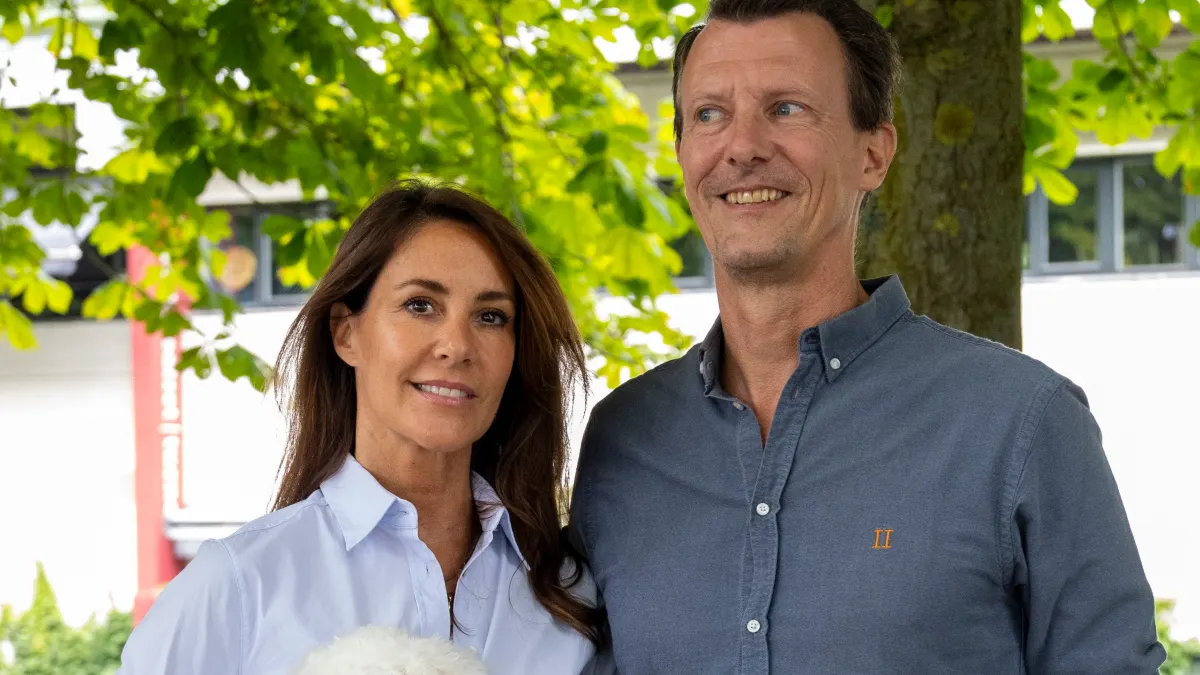 Prinsesse Marie og prins Joachim har nydt at være på Schackenborg Slot denne sommer.