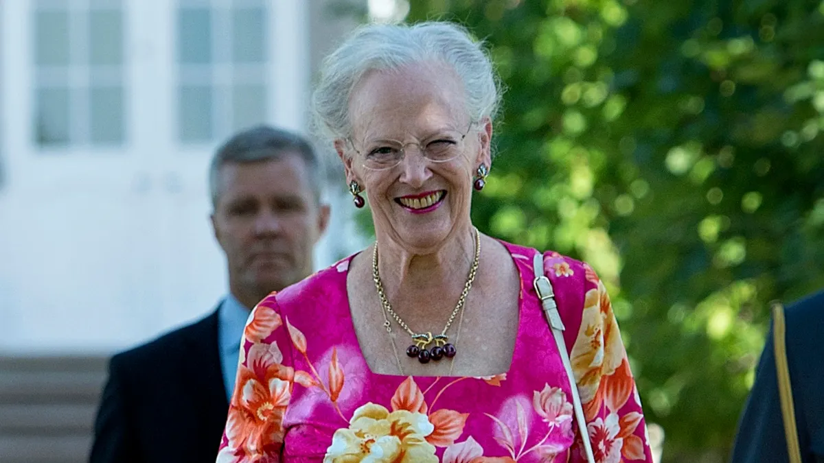 Dronning Margrethe er hjemme på Fredensborg Slot igen. Her ses hun på et arkivbillede.