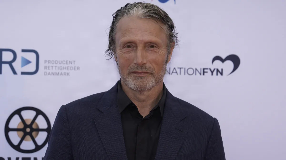 Mads Mikkelsen har nu tre børnebørn. 