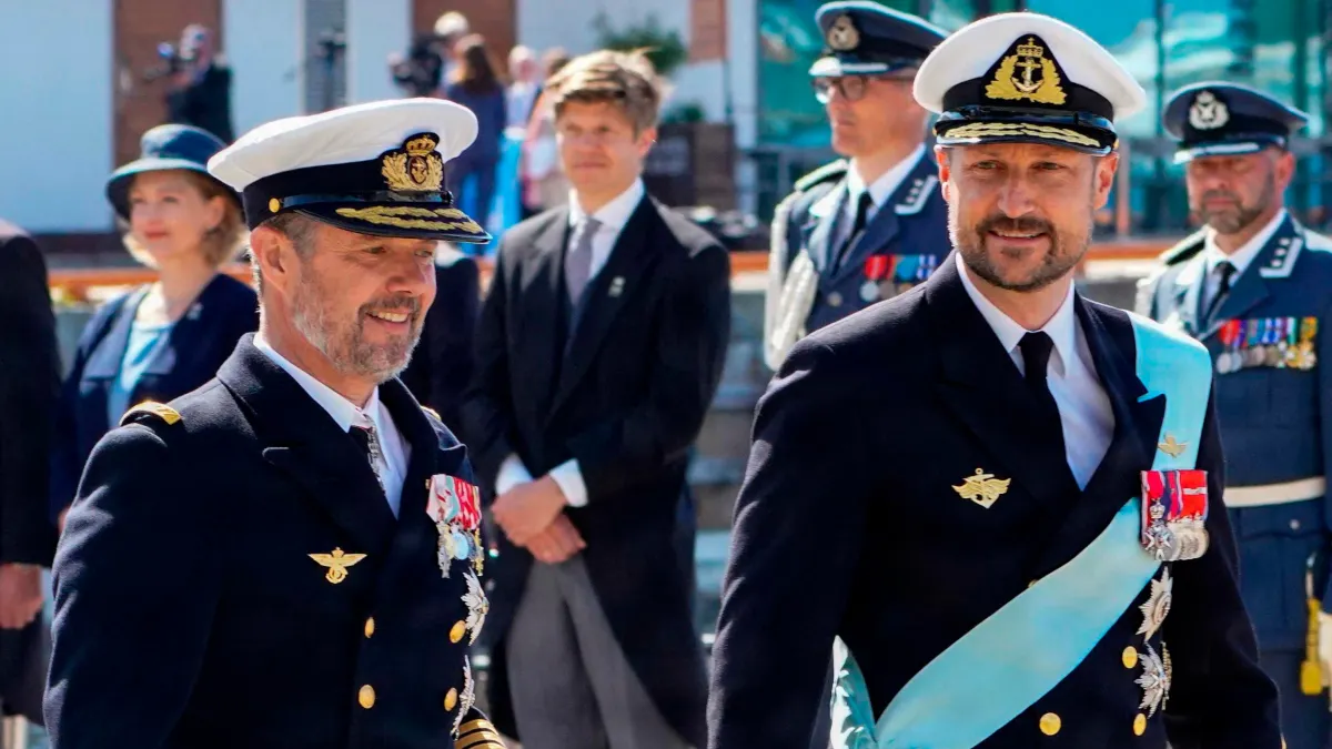 Kong Frederik og kong Haakon er meget tætte venner. 