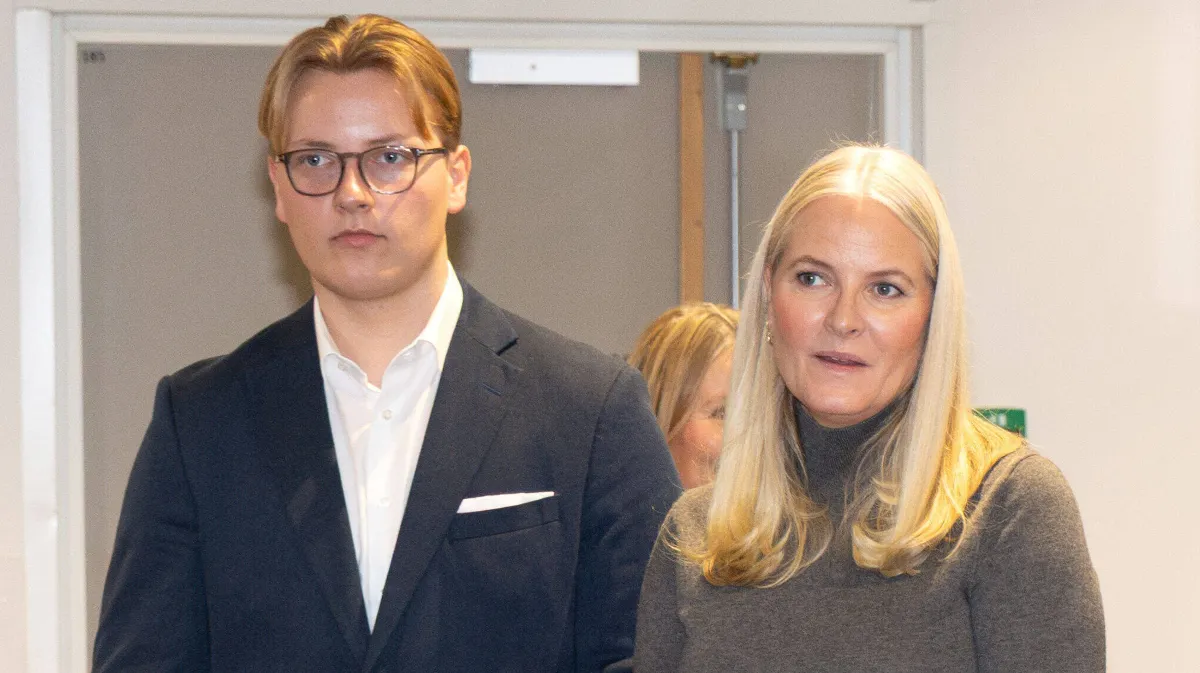 Prins Sverre Magnus og dronning Mette-Marit ved en tidligere lejlighed.