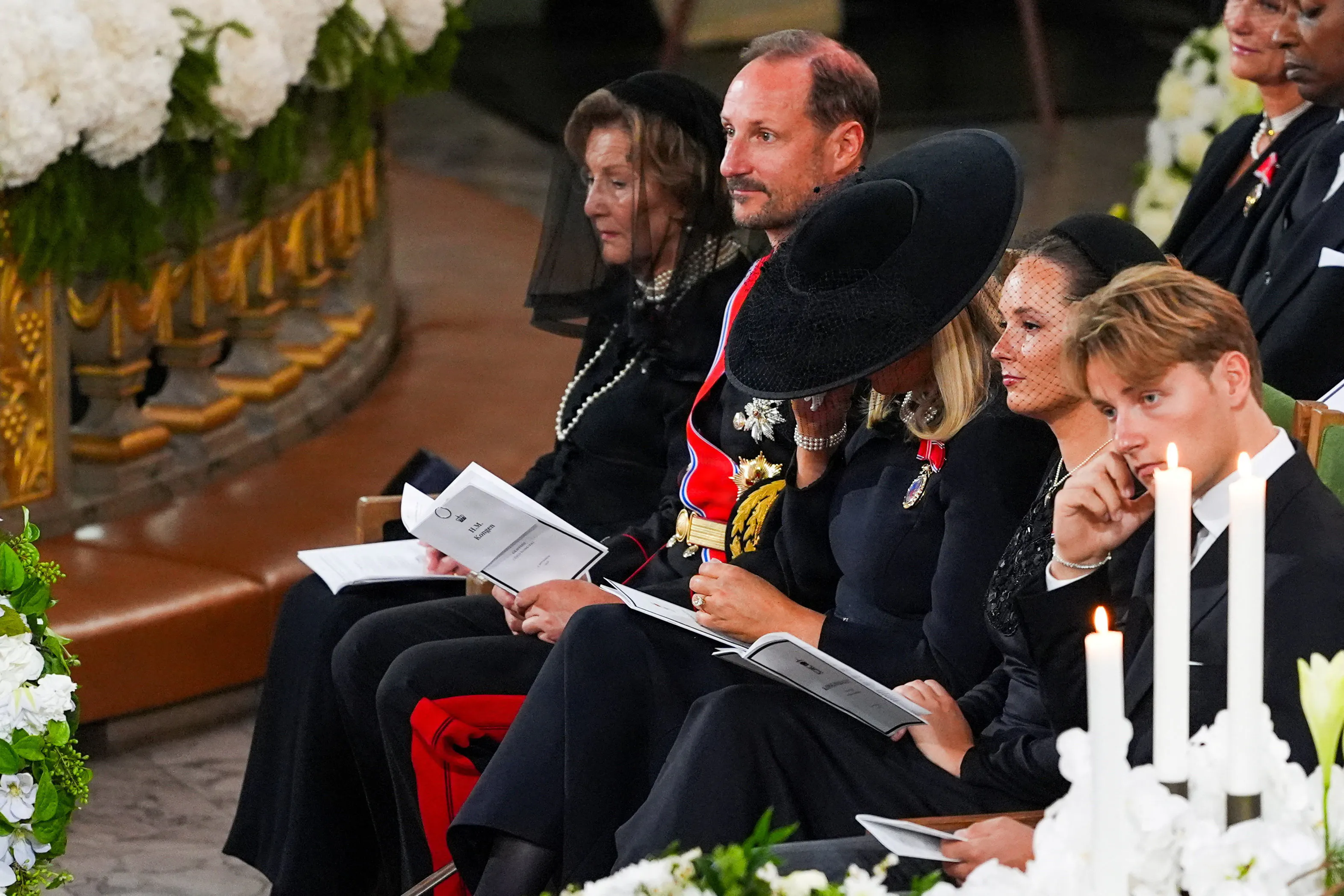Norways' Queen Sonja, King Haakon, Queen Mette-Marit, Crown Princess Ingrid Alexandra, and Prince Sverre Magnus sit during the funeral ceremony of Norway's King Harald at Oslo Cathedral, in Oslo, Norway, September 9, 2026. NTB/Lise Aserud via REUTERS ATTENTION EDITORS - THIS IMAGE WAS PROVIDED BY A THIRD PARTY. NORWAY OUT.NO COMMERCIAL OR EDITORIAL SALES IN NORWAY