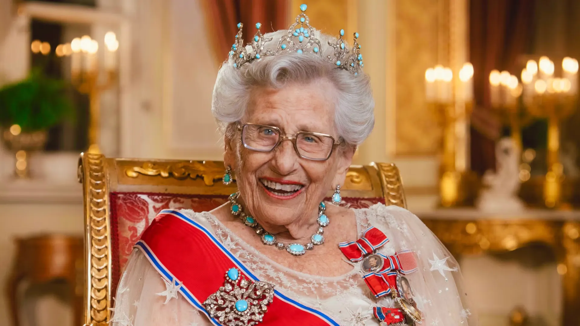 Prinsesse Astrids overdådige turkisparure består blandt andet af et diadem, øreringe, halskæde og broche.