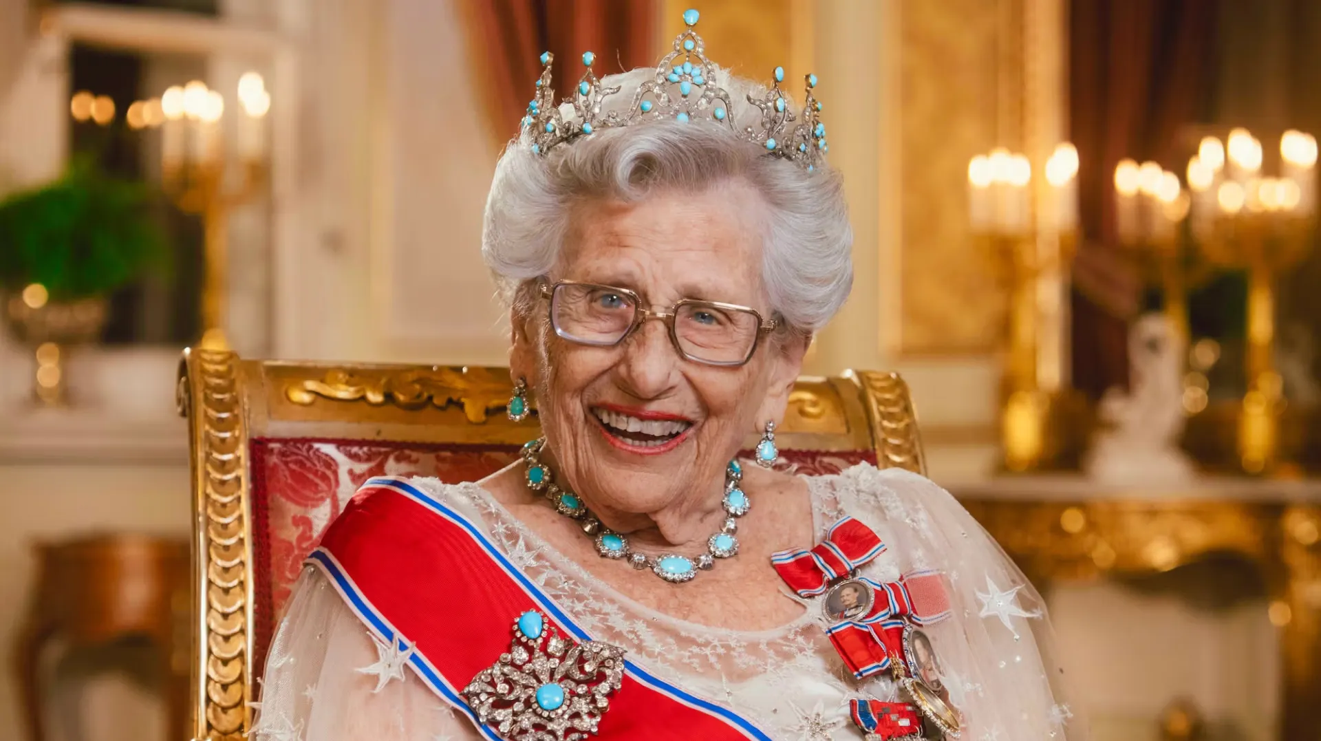 Prinsesse Astrids overdådige turkisparure består blandt andet af et diadem, øreringe, halskæde og broche.