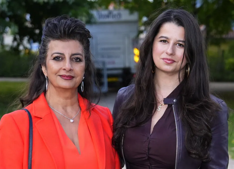 Susan Astani-Kjær og hendes datter Stella om Christian Kjær: Han kæmper | BILLED-BLADET