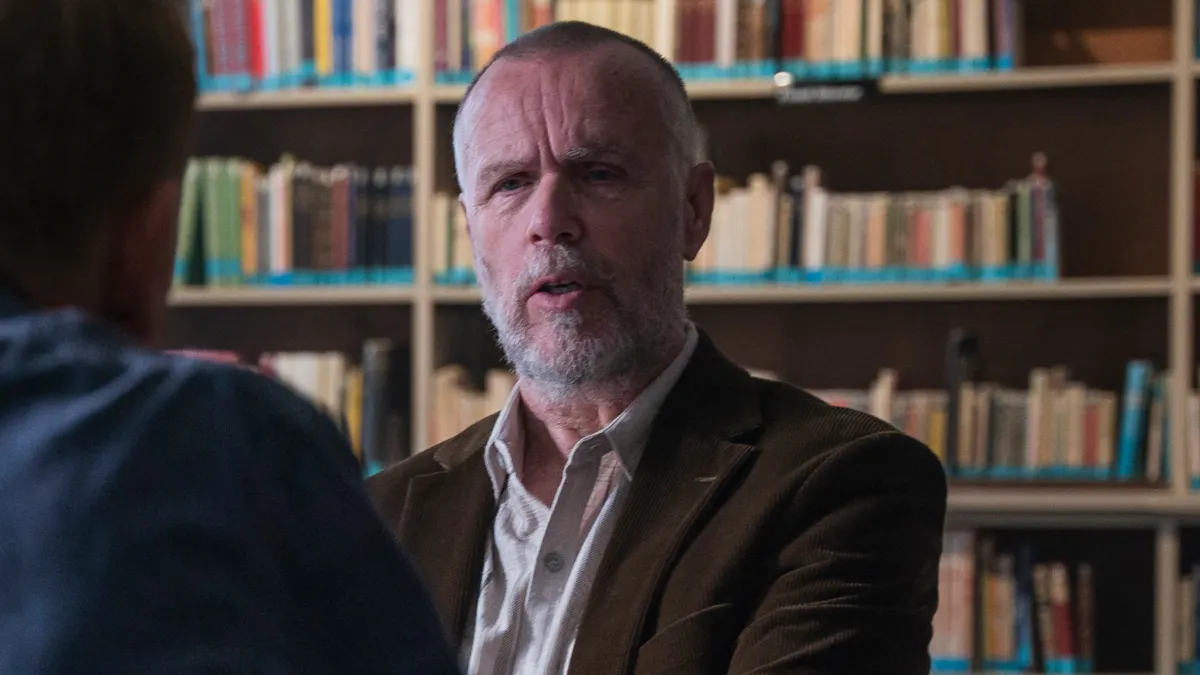 Morten Suurballe đóng vai chính trong phim "Rivals" trên kênh TV 2.