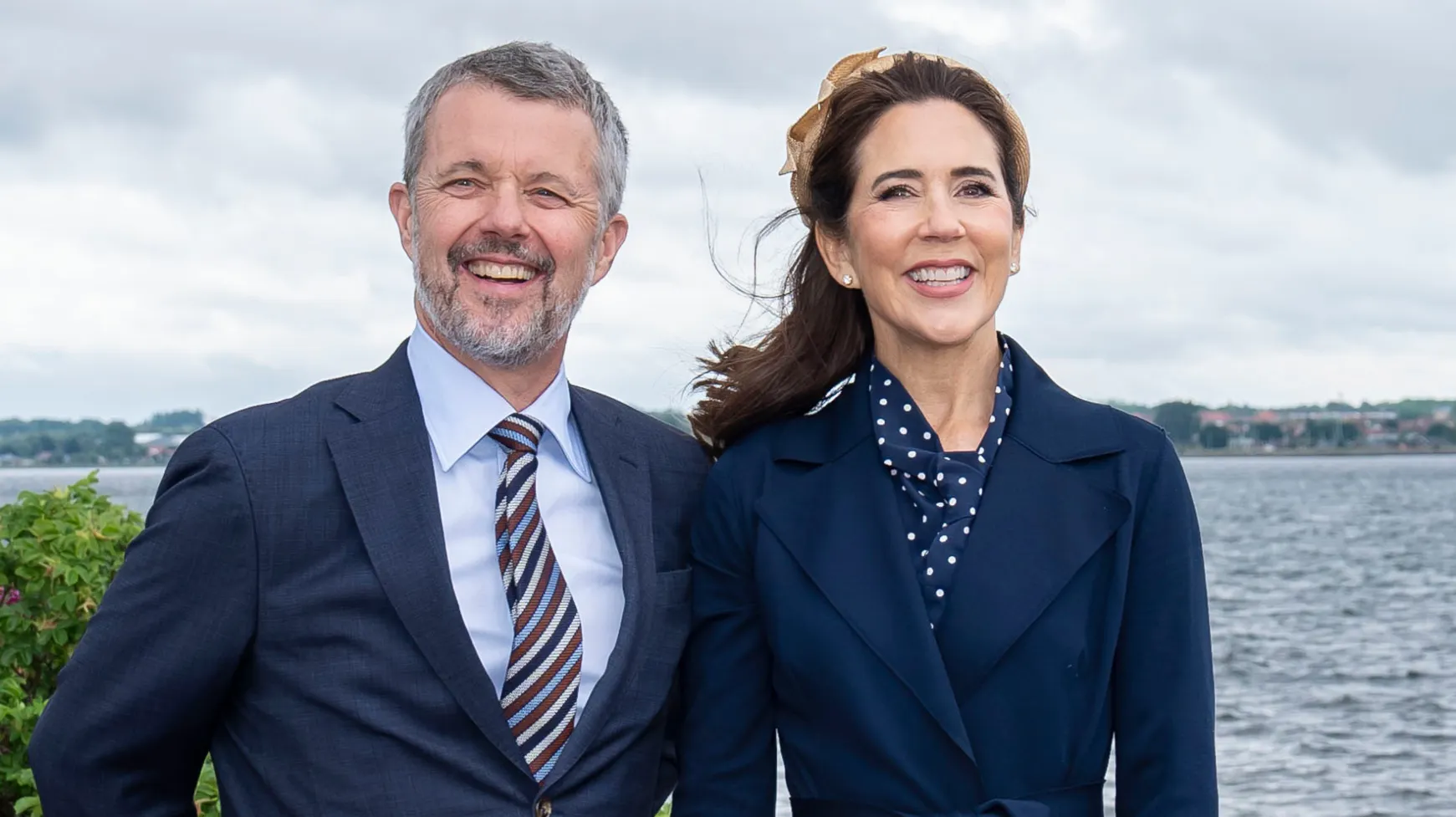 Det er store flyttedag for kong Frederik og dronning Mary.