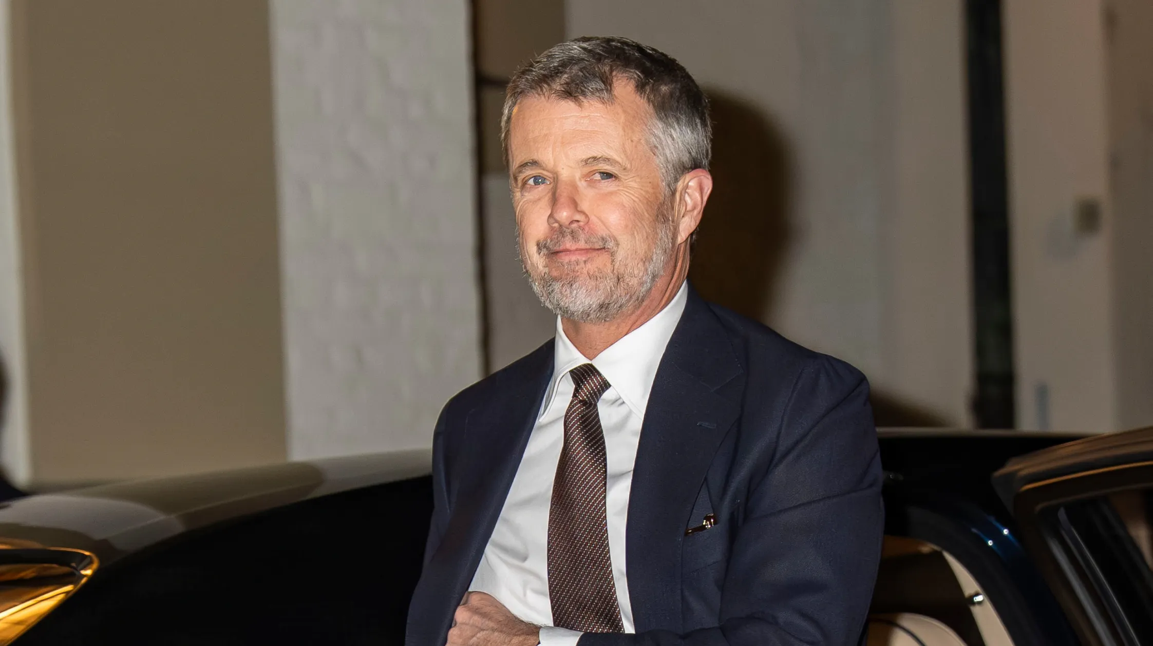 Kong Frederik kan se frem til en festlig fredag aften på Fyn.
