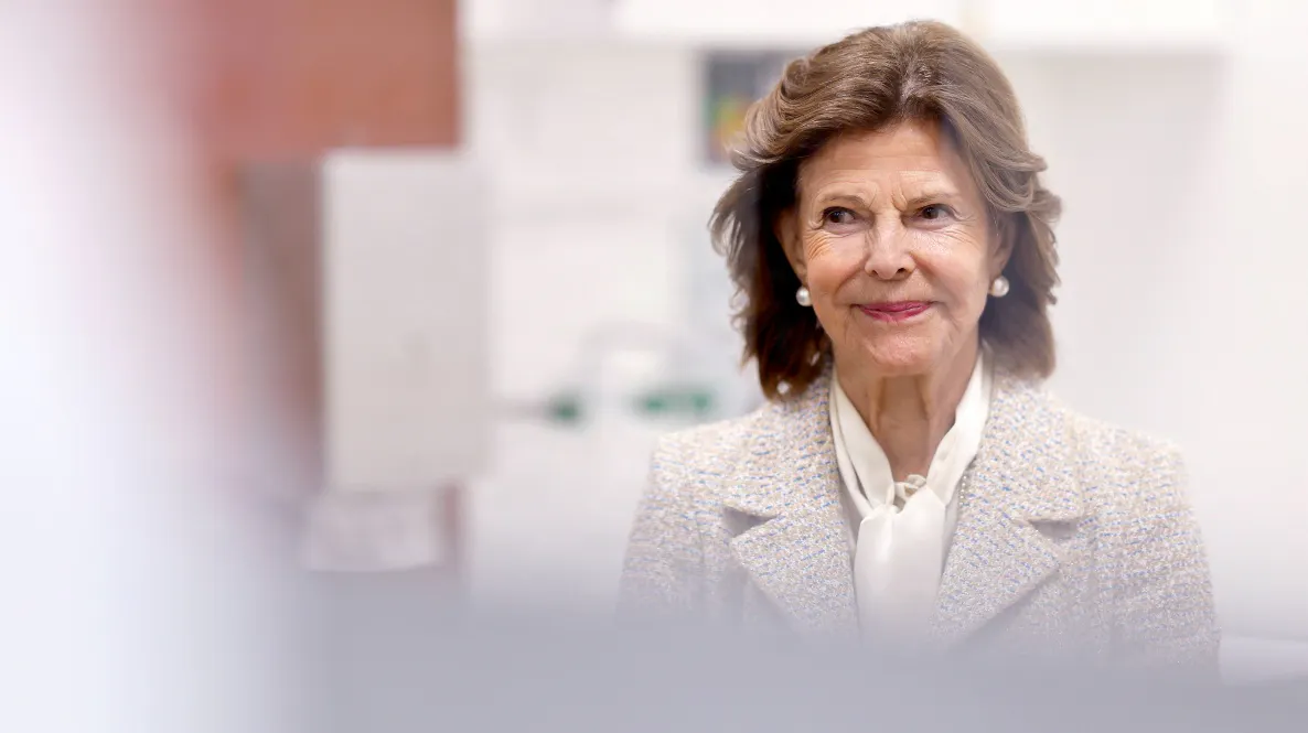 Dronning Silvia besøger Luisen-gymnasiet i Düsseldorf, hvor hun selv tog studentereksamen, den 9. oktober 2026.