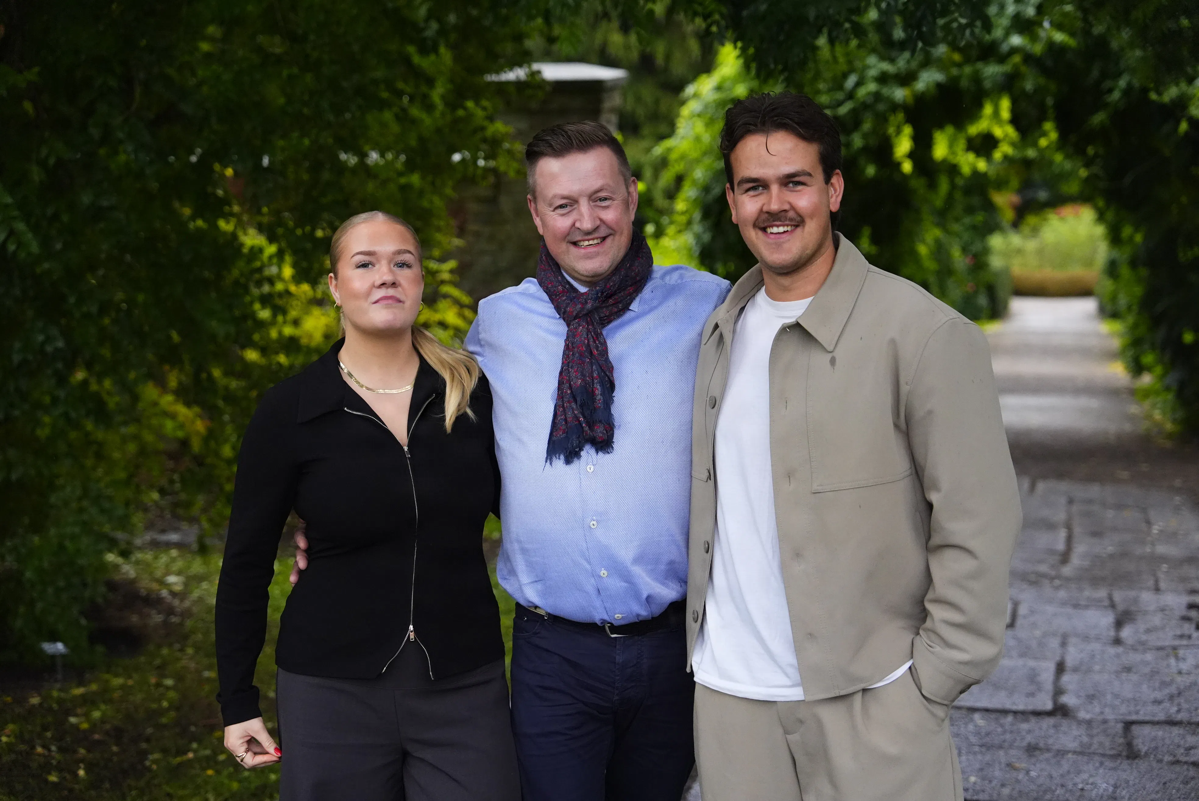 Jesper Koch med børnene Mille-Marie og Mikkel. 