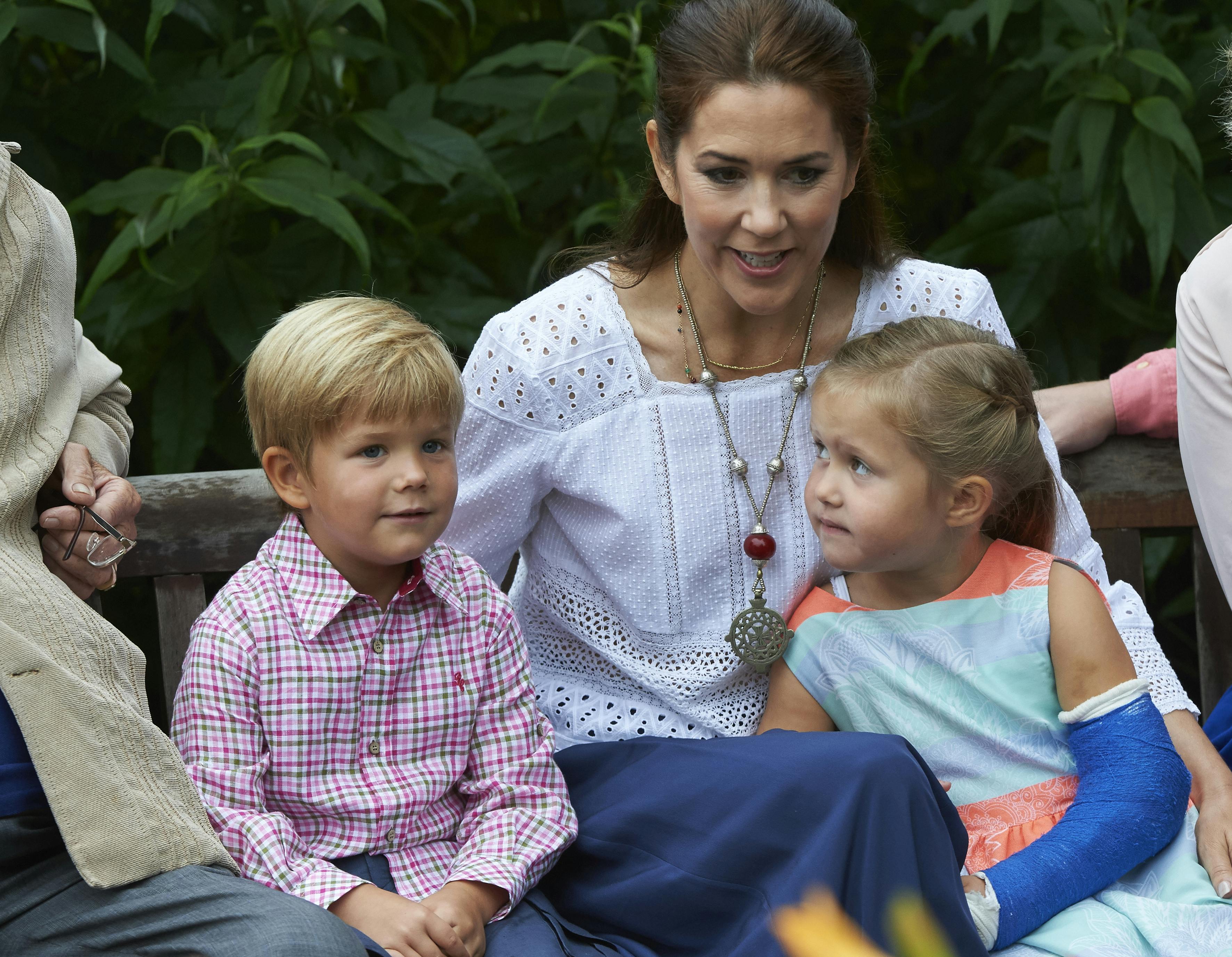 Kronprinsesse Mary, prins Vincent og prinsesse Josephine