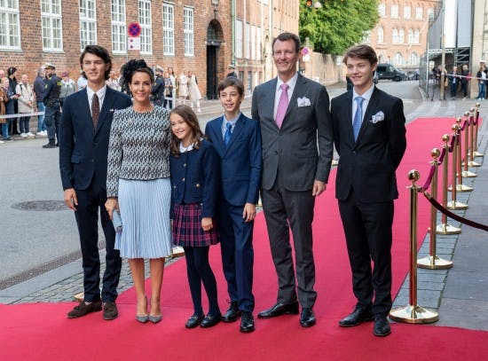 Prins Joachim og prinsesse Marie med Athena, Henrik, Felix og Nikolai