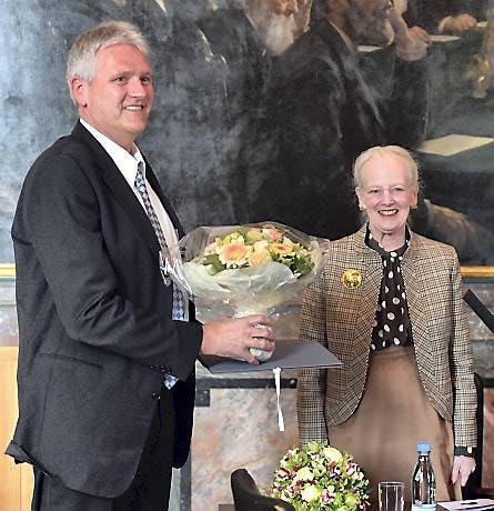 Dronning Margrethe og prisvinder Iversen