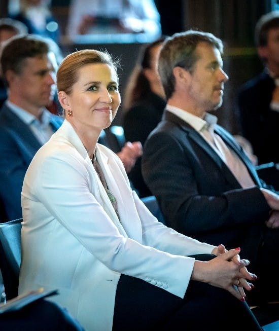 Statsminister Mette Frederiksen og kronprins Frederik