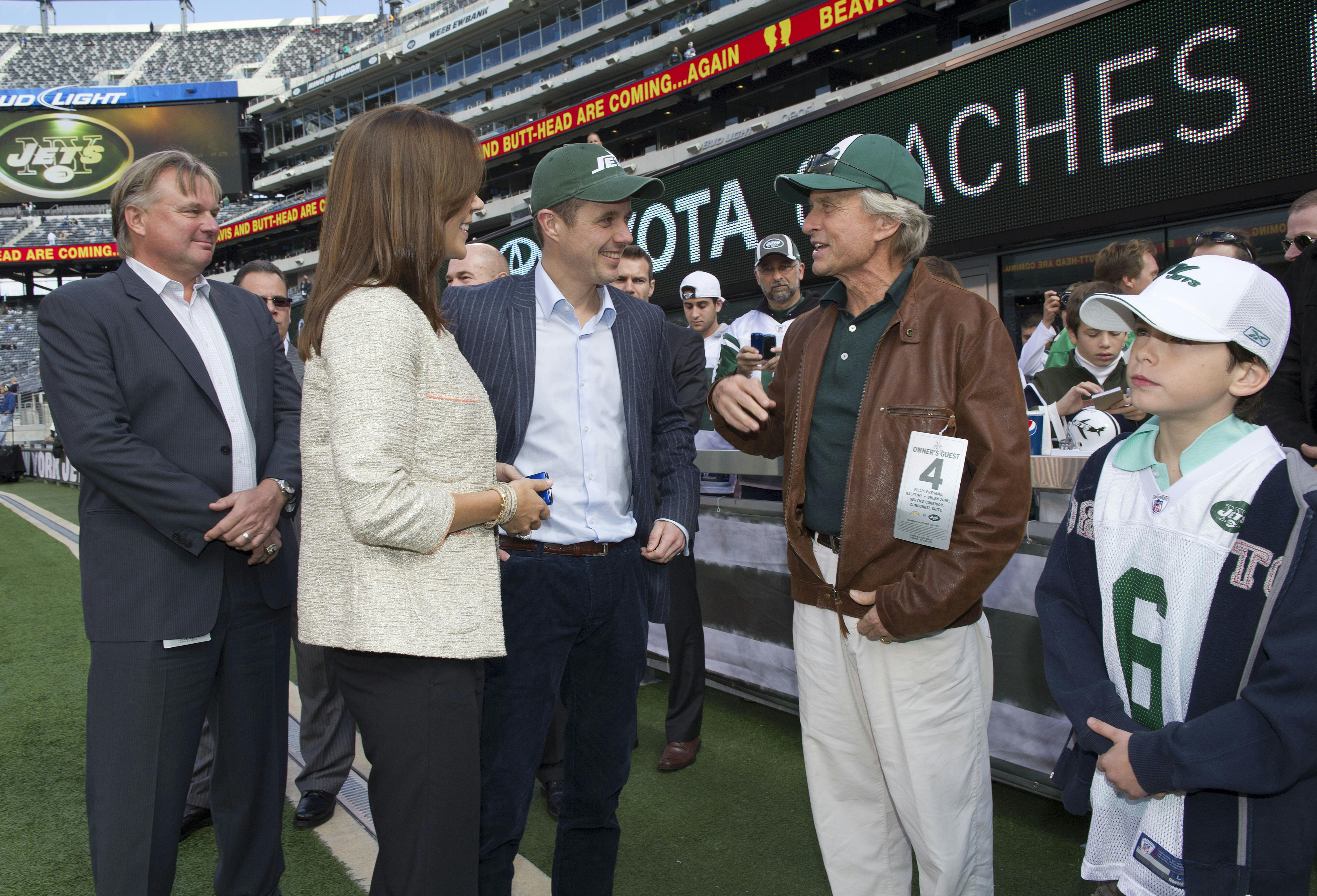 Kronprinsparret, Morten Andersen og Michael Douglas.