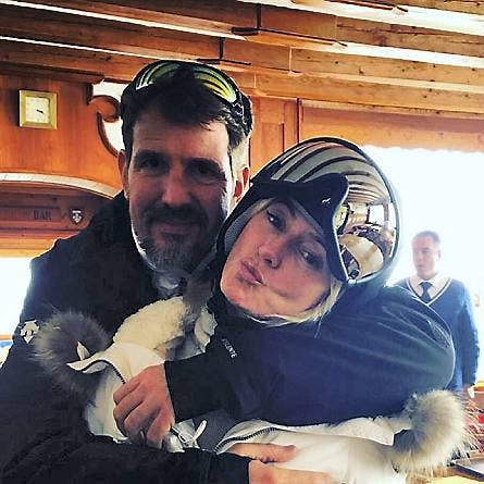 Kronprins Pavlos og kronprinsesse Marie-Chantal på skiferie i Schweiz.