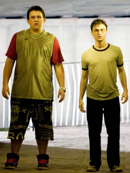 Harry Melling og Daniel Radcliffe som Dudley Dursley og Harry Potter.