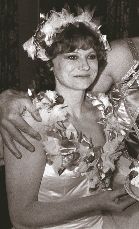 https://imgix.billedbladet.dk/lisbet_dahl_john_joergensen_1978_lille_beskaaret.jpg