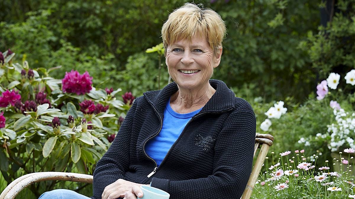 Lone Dybkjær har været en af Danmarks mest markante kvinder gennem en menneskealder. I dag fylder hun 75.