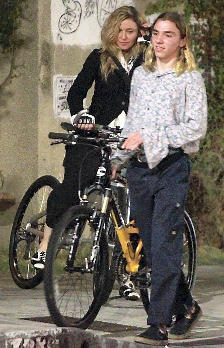 Madonna og sønnen Rocco i oktober 2015.