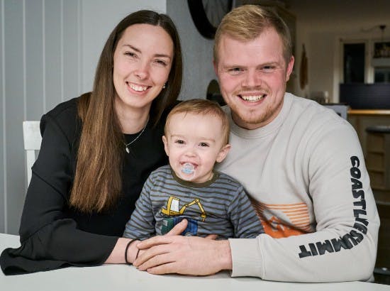 https://imgix.billedbladet.dk/mads_lena_asmus_argang_20_bb_01_06jan22_2sl4454.jpg