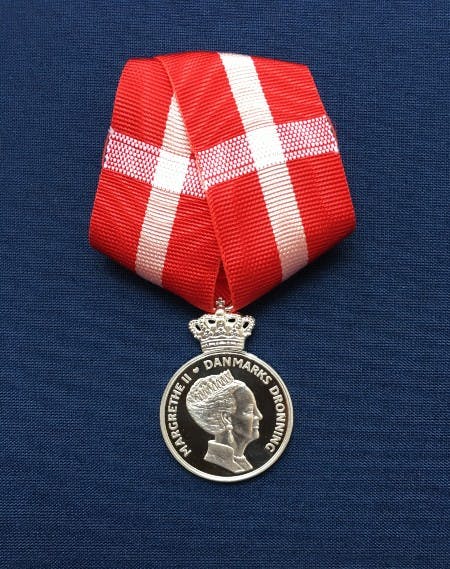 https://imgix.billedbladet.dk/medalje_1web.jpg